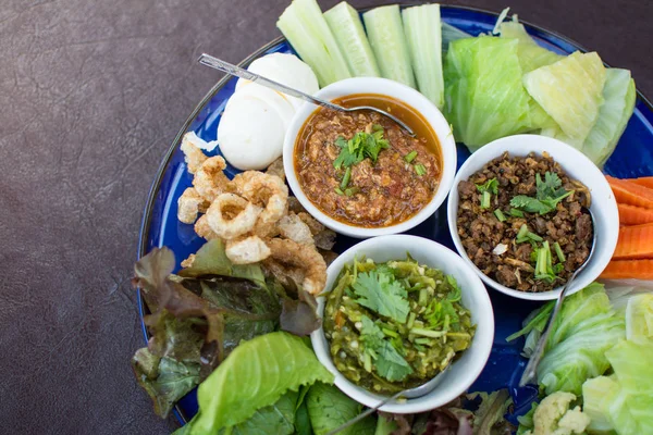 Smårätter för norra traditionell thailändsk mat - norra thailändska — Stockfoto