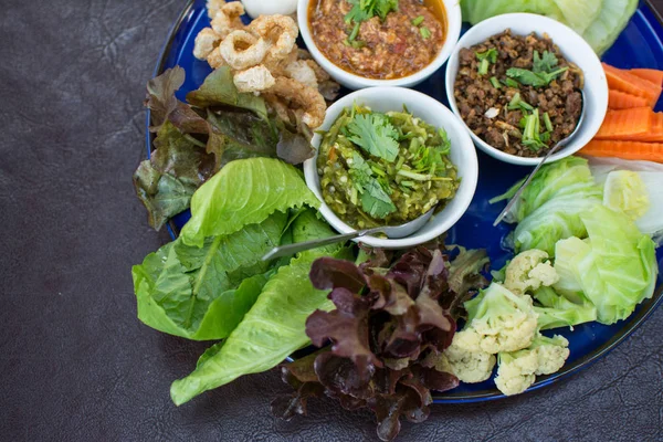 Smårätter för norra traditionell thailändsk mat - norra thailändska — Stockfoto