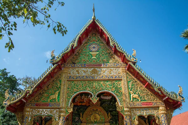 Wat phuket tempio a Pua District, Nan, Thailandia . — Foto Stock