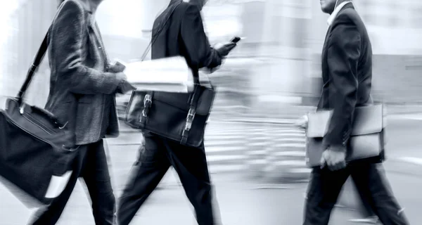 Group of business people in the street — Stock Photo, Image