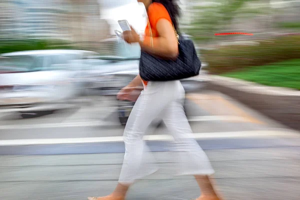 Group of business people in the street — Stock Photo, Image