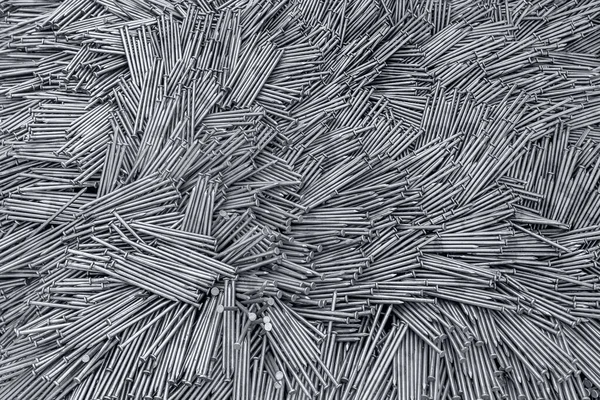 金属釘の混沌とした構造の抽象的なデザイン — ストック写真