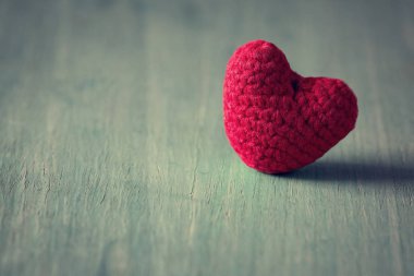 Retro kartpostal vintage kırmızı kalp