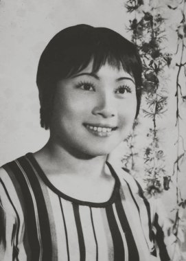  bir kadın gülümseme