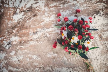 renkli çiçek buketi