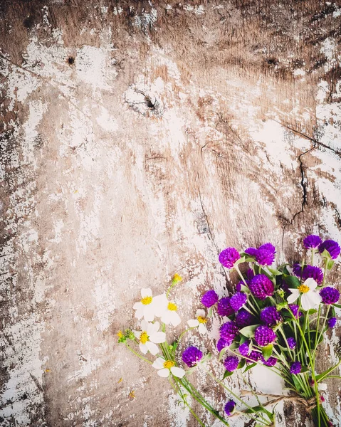 ヴィンテージの木製の花の花束 — ストック写真