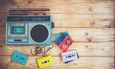 Retro teknoloji radyo kaset kaydedici