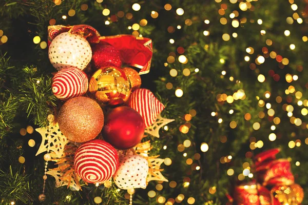 Kerstboom Achtergrond Met Decoratie Licht Bokeh — Stockfoto