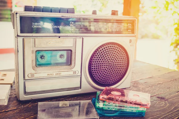 Retro Lifestyle Kassette Mit Kassettenspieler Und Recorder Zum Musikhören Vintage — Stockfoto