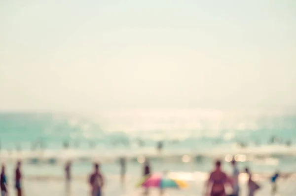 Vermummte Drängen Sich Den Sommerferien Strand Vintage Farbfiltereffekt — Stockfoto