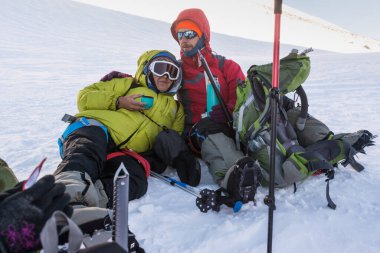 Kafkasya / Rusya - 06 / 08 / 2018 Dağcı Grubu Elbrus Dağı zirvesine tırmanıyor