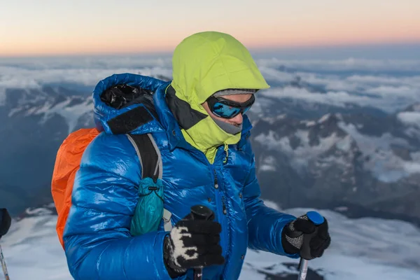 Caucaso Russia 2018 Gruppo Alpinisti Che Scalano Vetta Elbrus — Foto Stock