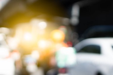 Teslimatçı 'nın geçmişi bulanık Coronavirus Quarabtine virüsü sırasında insanlara hızlı ve taze yiyecek ulaştırmak için yiyecek ve ürün taşıması  