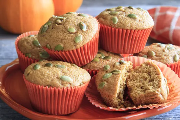 Muffin di zucca appena sfornati — Foto Stock