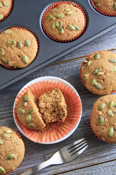 Muffin di zucca appena sfornati — Foto Stock