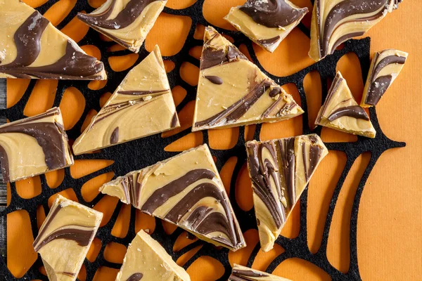 Pumpkin Spice och choklad virvlade Bark godis — Stockfoto