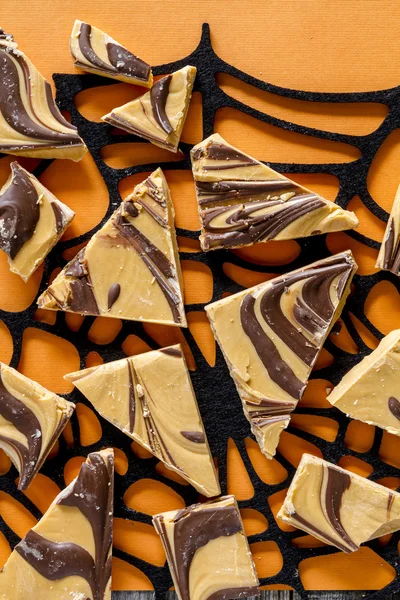 Pumpkin Spice och choklad virvlade Bark godis — Stockfoto