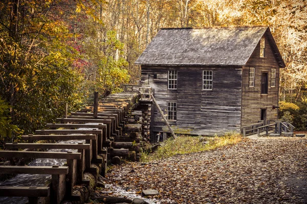 Herbst in großen rauchigen Bergen Nationalpark — Stockfoto