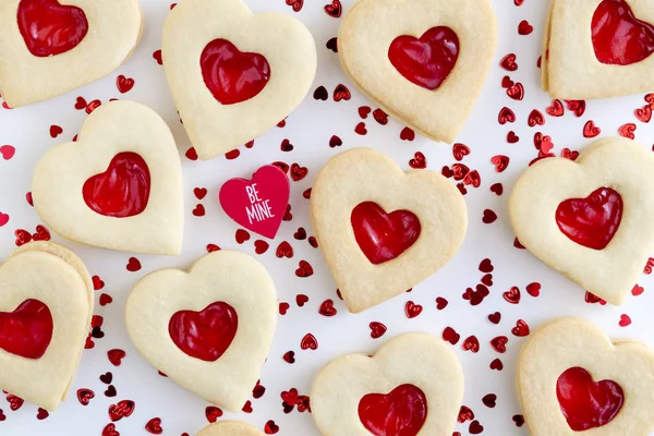 Варення у формі серця з цукровим печивом — стокове фото