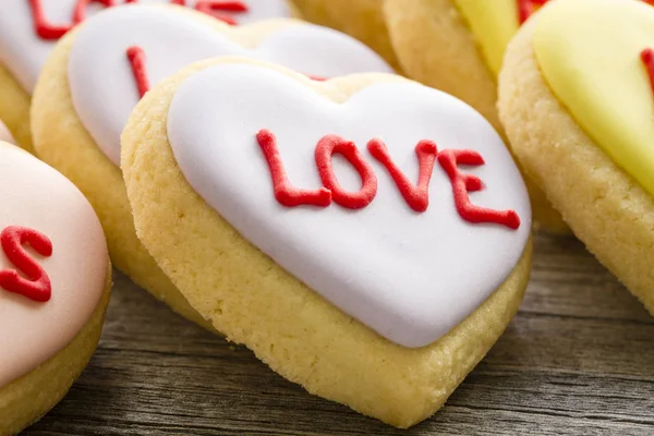 Conversazione cuore decorato biscotti — Foto Stock