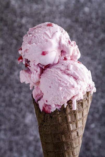 Crème glacée fraise maison fraîche — Photo