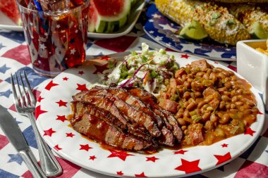 Barbekü sığır eti tatil piknik masası