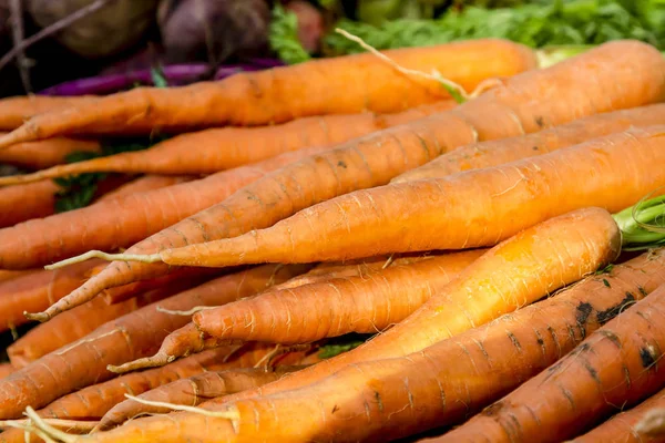 Displays at local farmers market — Stock Photo, Image