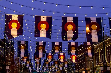 Larimer Meydanı Denver Colorado bayrakları