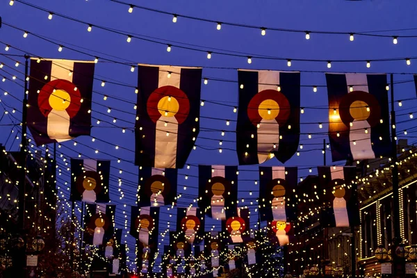 Larimer Meydanı Denver Colorado bayrakları