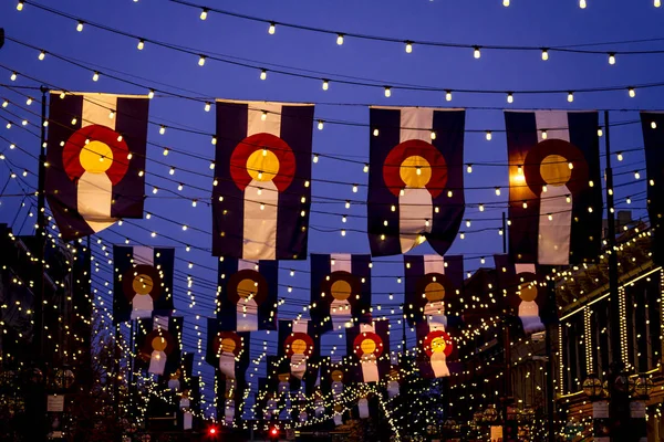 Larimer Meydanı Denver Colorado bayrakları