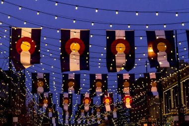 Larimer Meydanı Denver Colorado bayrakları