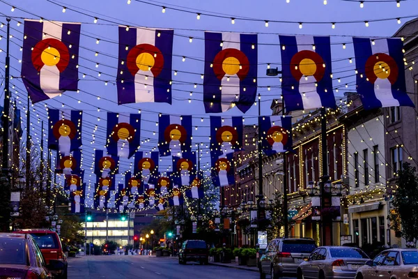 Larimer Meydanı Denver Colorado bayrakları