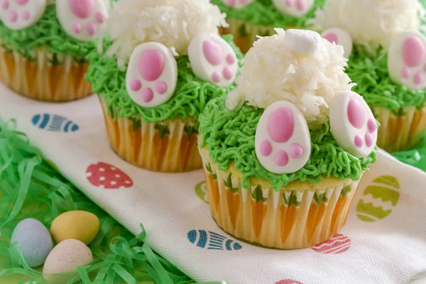 Bunny kont citroen cupcakes Pasen traktatie — Stockfoto