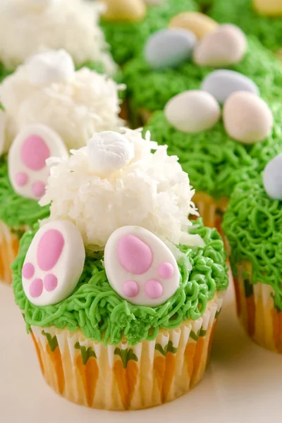 Bunny kont citroen cupcakes Pasen traktatie — Stockfoto