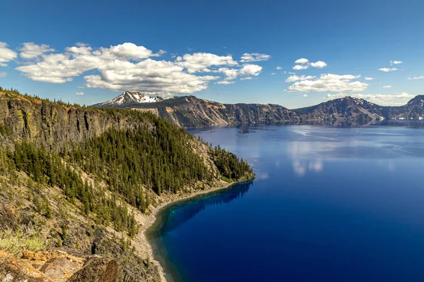 Parque Nacional Crater Lake Oregon viagem de verão — Fotografia de Stock
