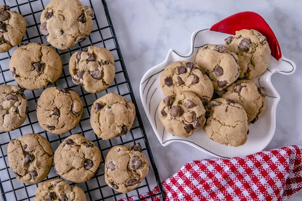 Galletas caseras de chispas de chocolate doble — Foto de Stock