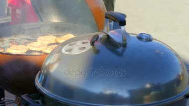 Beşamel sos için Burger kavurma