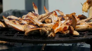 birçok şefler tavuk kanadı tehlikede hazırlamak