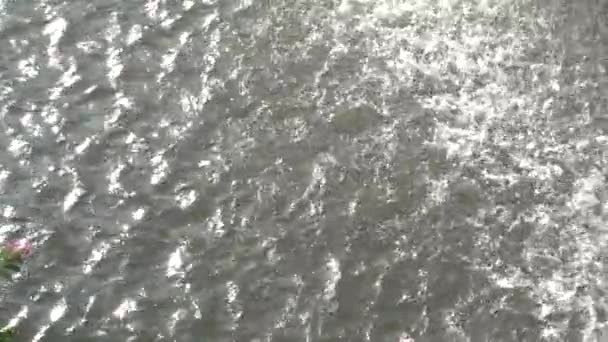 HD Вечеря повільний рух верхньої фонтанної води — стокове відео