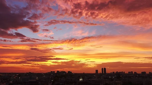 夕焼け雲の美しい空 — ストック写真