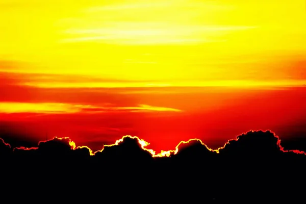 Закат Сумерки Оранжевое Небо Увидеть Красивый Фиолетовый Фон Природы — стоковое фото