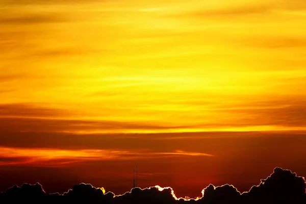 Sonnenuntergang Dämmerung Orange Himmel Sehen Die Schöne Lila Natur Hintergrund — Stockfoto