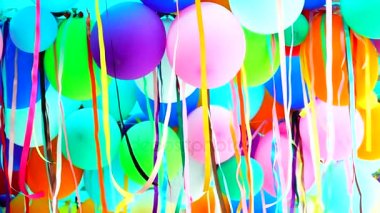 HD süper yavaş şeritler renkli balonlar