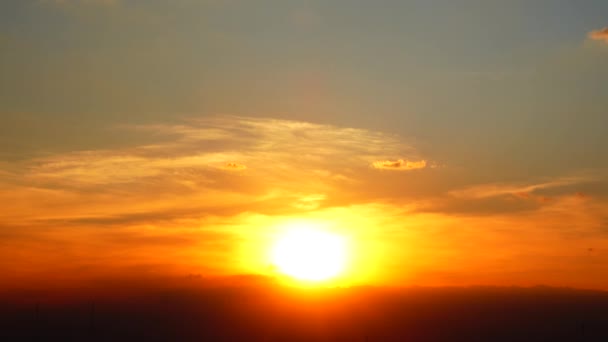 Zonsondergang Twilight Oranje Gele Hemel Blauw Prachtige Paarse Natuur Achtergrond — Stockvideo