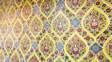  4K Eski duvar seramik döşeme desenleri el işi Tayland tapınağı duvarı kamuoyunu