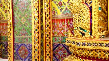 4K Eski duvar seramik döşeme desenleri el işi Tayland tapınağı duvarı kamuoyunu