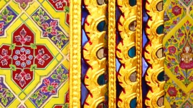 4K Eski duvar seramik döşeme desenleri el işi Tayland tapınağı duvarı kamuoyunu