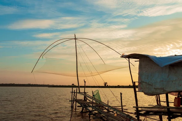Fischerutensilien See Bei Sonnenuntergang — Stockfoto