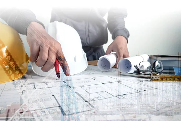 Bir mimarın işi ile inşaat halindeki bir bina arasında iki kat fark var..