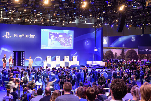Playstation presentation of the company Sony in front of a crowd